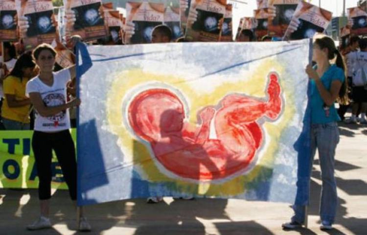 Anti-choice Brazilians